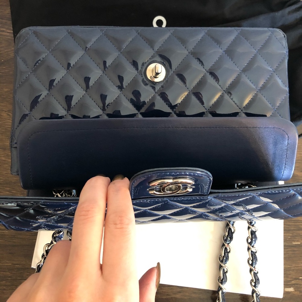 Chanel Medium Double Flap Classic Bag - Picture 3 of 16